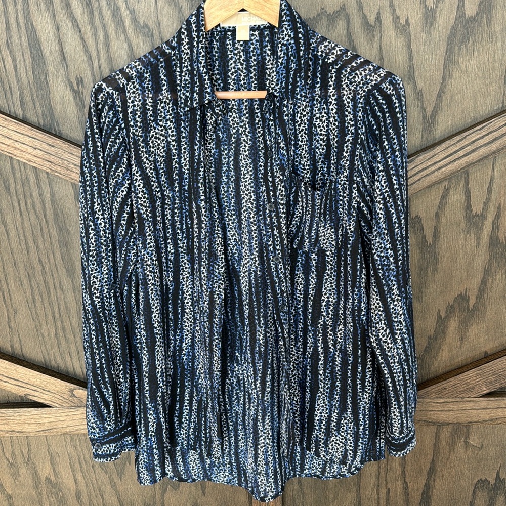 Michael Kors 💙 Button Down